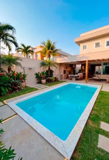 Piscina New Requint